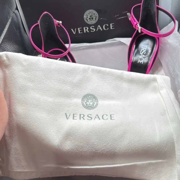 Versace Medusa Aevitas Hot Pink Stiletto Sandals Size 41/US 10 Strappy Heels NEW - Picture 6 of 13